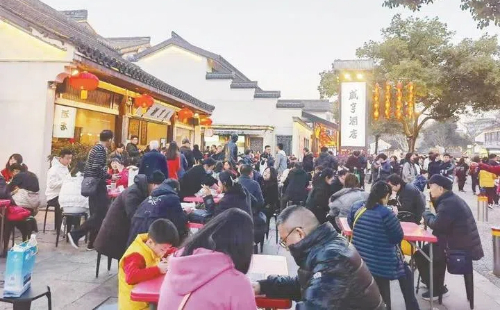 Shaoxing's consumer spending sees record growth