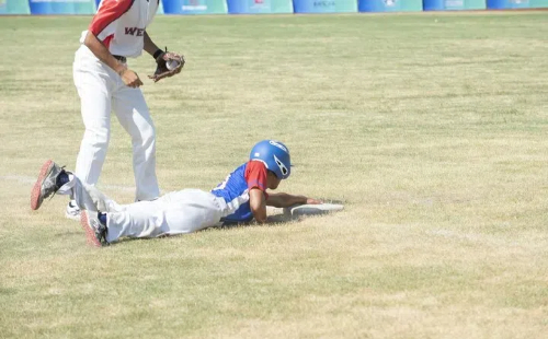 Shaoxing high school team defends provincial championship title