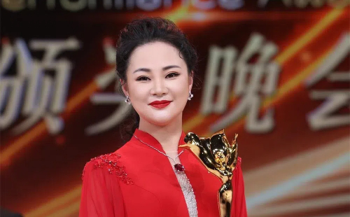 Shaoxing actress wins Magnolia Stage Performance Award