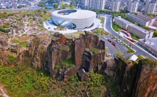 National rock climbing championships set to open in Keqiao