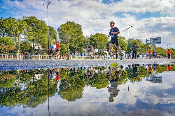 Runners eager to test their skills in Wenzhou Marathon