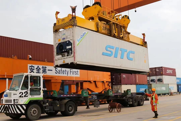 Wenzhou port resumes fruit imports