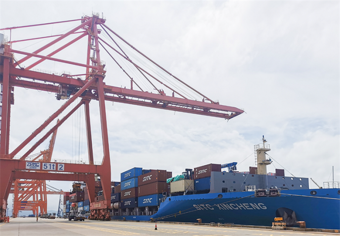 Wenzhou-Indonesia direct shipping service launched