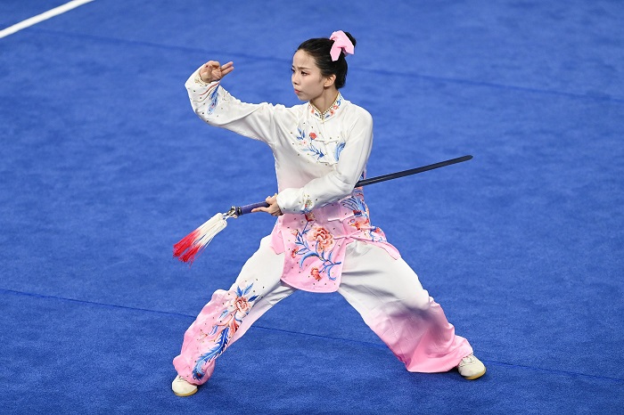 Wenzhou's rising star shines at Universiade with two gold medals in tai chi