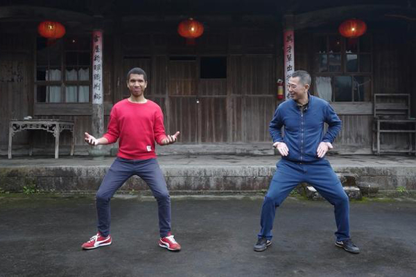 American anchor practices Wenzhou-style Kungfu