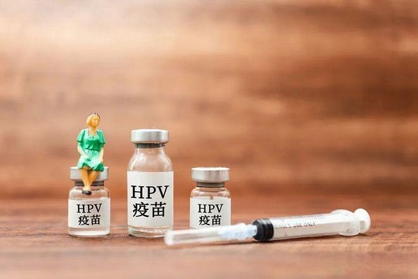 China administers its first dose of HPV vaccine for men