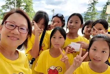 Wenzhou foreign instructor teaches in China for nine years
