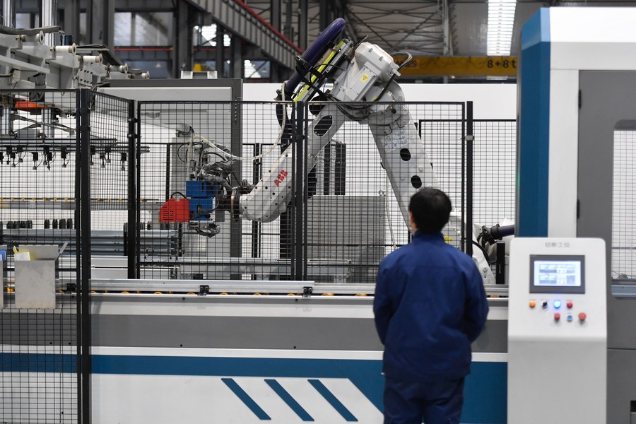 Manufacturing enterprises in Zhejiang benefit from digital transformation