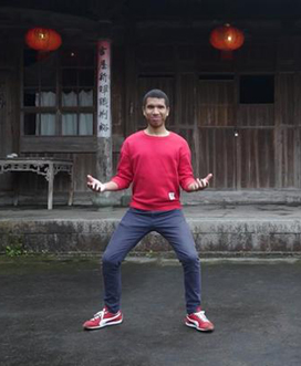 American anchor practices Wenzhou-style Kungfu