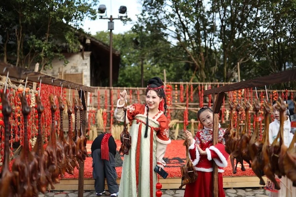 Enjoy Chinese New Year festivities in Wenzhou ancient village