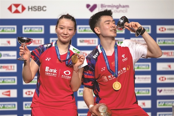 Zheng Siwei clinches championship at All England Open