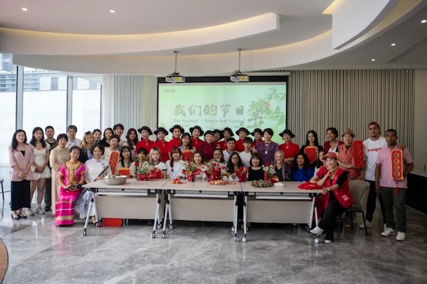 Wenzhou's Dragon Boat Festival: A global cultural mosaic