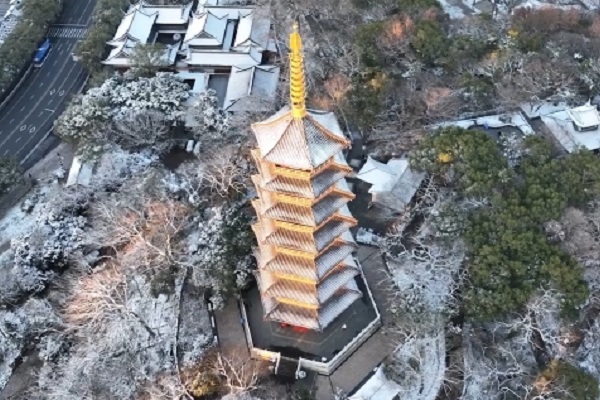 Wenzhou reveals charm after snowfall