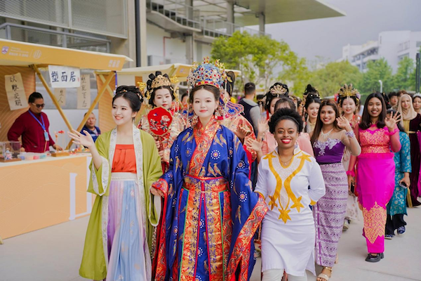 Wenzhou Medical University hosts Intl Culture Month