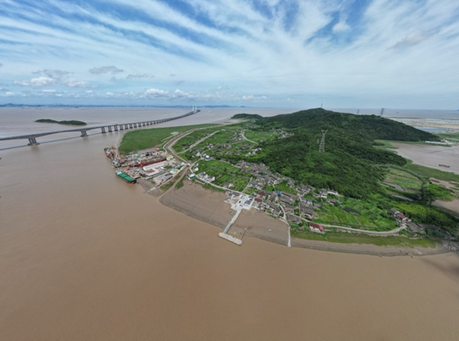Dapeng Island explores ways to revive ancient village