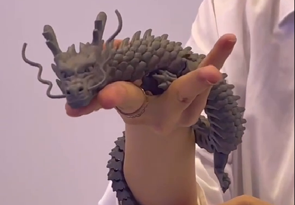 Flexible 3D-printed dragon produced in Quanzhou