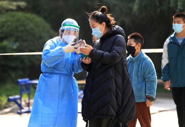 China's Gansu postpones exams, classifies communities amid new wave of local infections