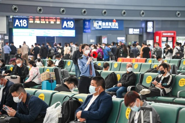 Ticket bookings foretell travel rush for holiday in Lanzhou
