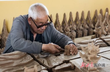 Cultural Heritage in NW China's Tongwei: ridge beasts