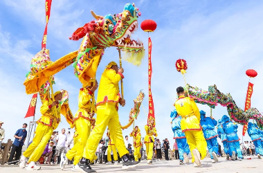 Over 40,000 tourists enjoy Dragon Boat Festival in Gaotai