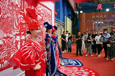 Gansu Qingyang celebrates fragrant sachet culture