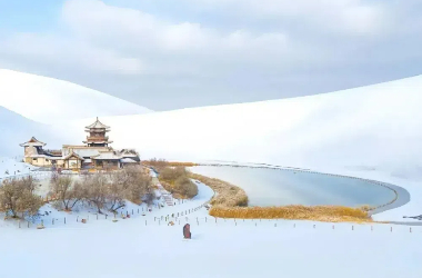 Discover the unique charm of Dunhuang in winter