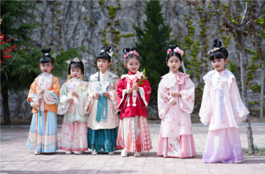 Festival celebrating flower goddess' birthday opens in Tianshui