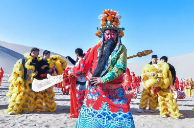 Traditional folk arts showcased at Dunhuang scenic area