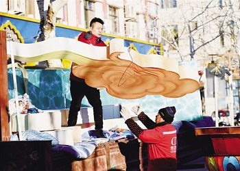 Dunhuang Lantern Festival to illuminate nighttime economy in Jiuquan