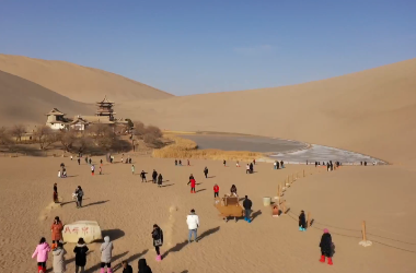 Dunhuang tourist daily reception surges by 1230.88% during Lunar New Year
