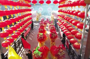 Traditional parades for Lantern Festival in Yongdeng