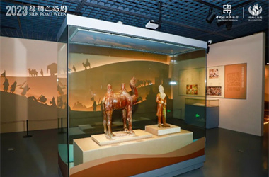 Dunhuang culture exhibition lifts curtain on Silk Road Week