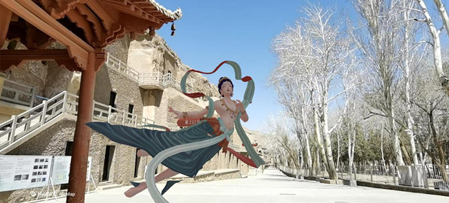AI tech helps tourists enjoy Dunhuang's art like never before.jpg