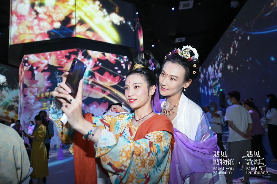 Digital immersive exhibition enlivens Dunhuang legacy.jpg
