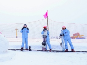 Zhangye promotes winter tourism with ski resort launch