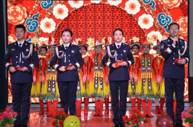 People in rehab enjoy Lantern Festival in Zhangye