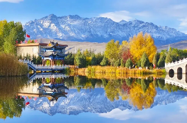 Autumn splendor in Gansu's Minle park