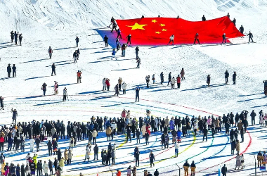 Gansu embraces winter sports and tourism at Qilian Mountain resort