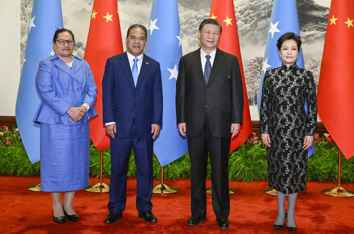 Xi says China to cooperate with Micronesia on infrastructure, climate change