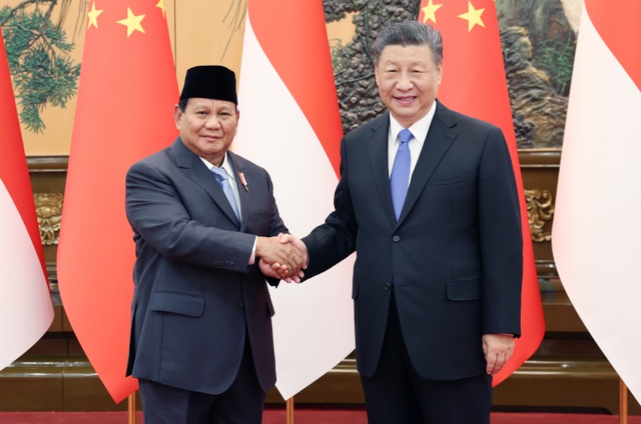 Xi holds talks with Indonesia's president-elect