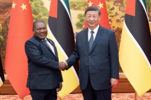 Xi meets Mozambican president