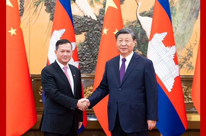 Xi meets Cambodian PM