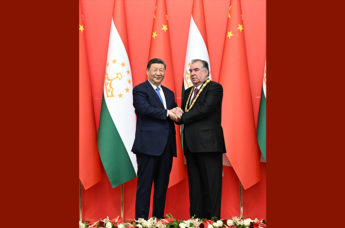 Xi awards Tajik President Rahmon China's friendship medal