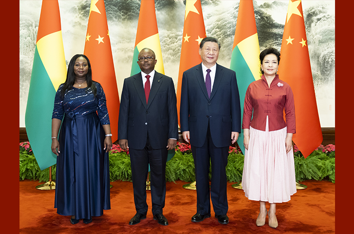 Chinese, Guinea-Bissau presidents hold talks, elevate ties
