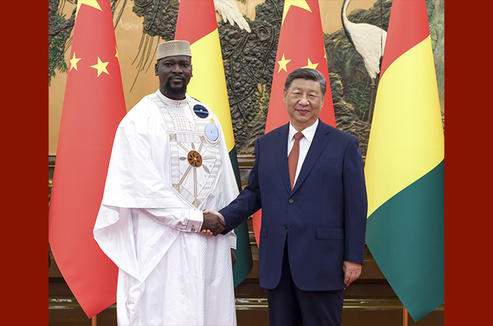 Xi meets Guinean president