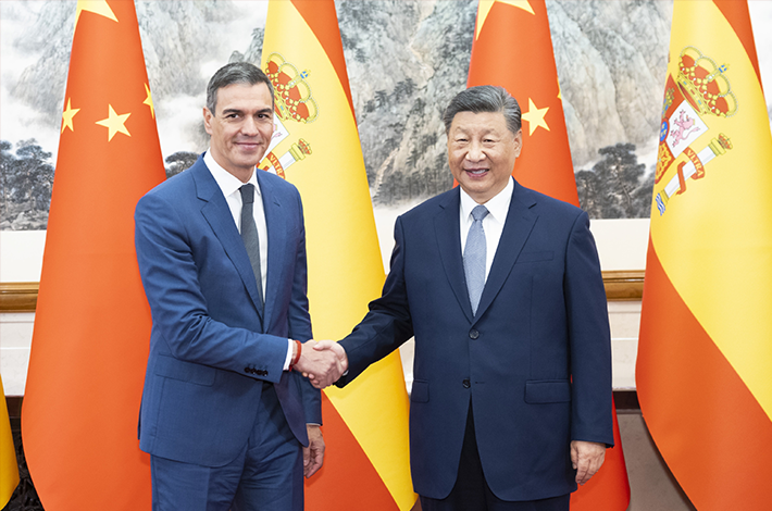 Xi meets Spanish prime minister