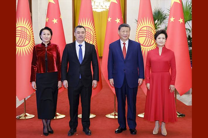 Xi holds talks with Kyrgyz president