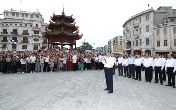 习在汕头考察调研8.jpg