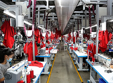 Jiadu Clothing Factory leads economic revival in Gaozhou