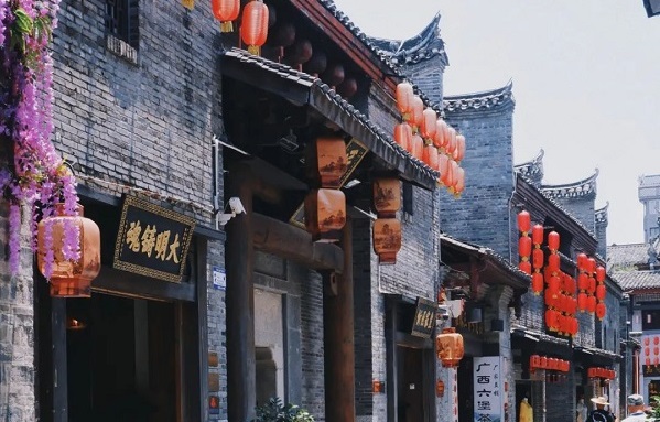 East West Street: A living witness of Guilin's history